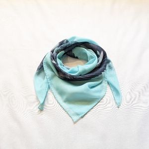 Tarnish Falcon Scarf